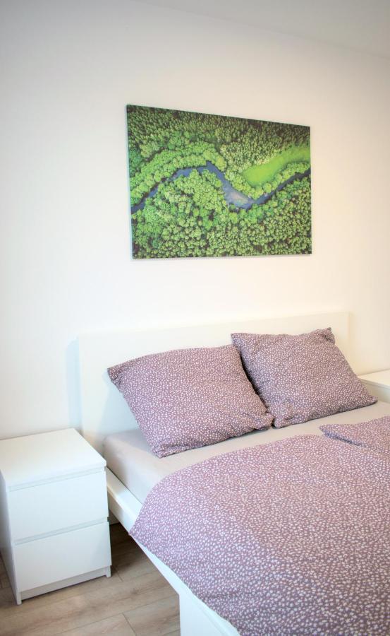 Brand New Apartment By Hockey Stadium ブラチスラヴァ エクステリア 写真